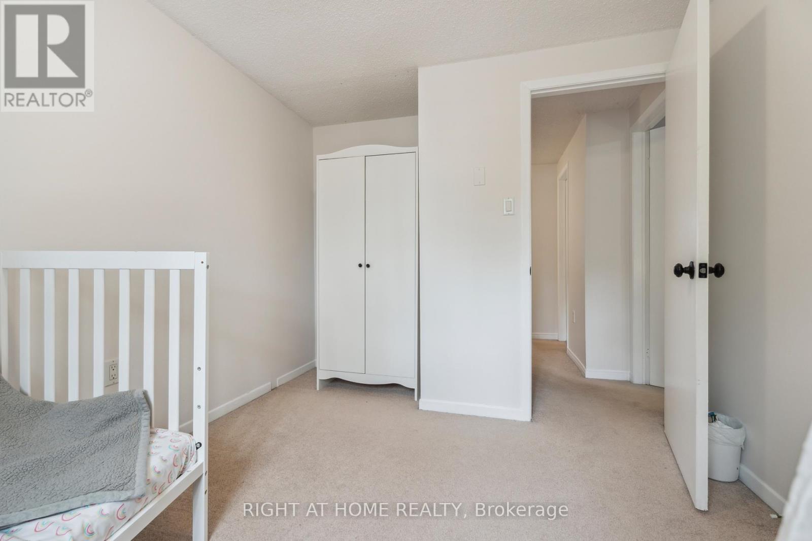 54 Shakespeare Crescent, Barrie, Ontario  L4N 6C1 - Photo 32 - S12204153