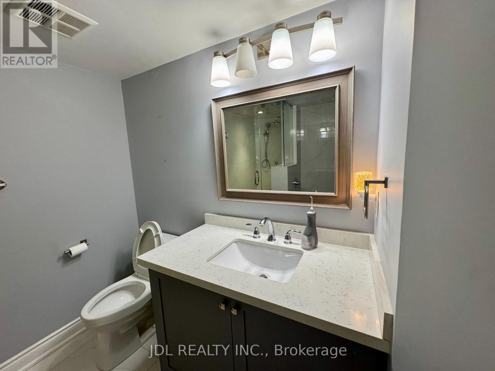 1910 - 45 Kingsbridge Garden Circle, Mississauga, Ontario  L5R 3K4 - Photo 22 - W12149425