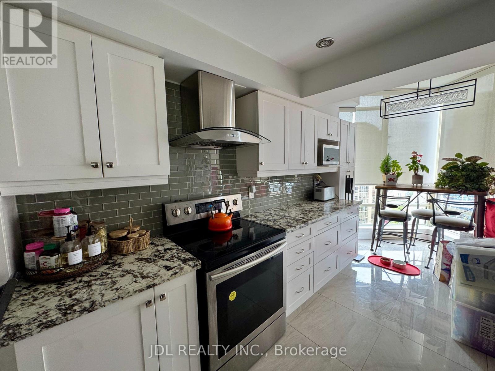 1910 - 45 Kingsbridge Garden Circle, Mississauga, Ontario  L5R 3K4 - Photo 12 - W12149425