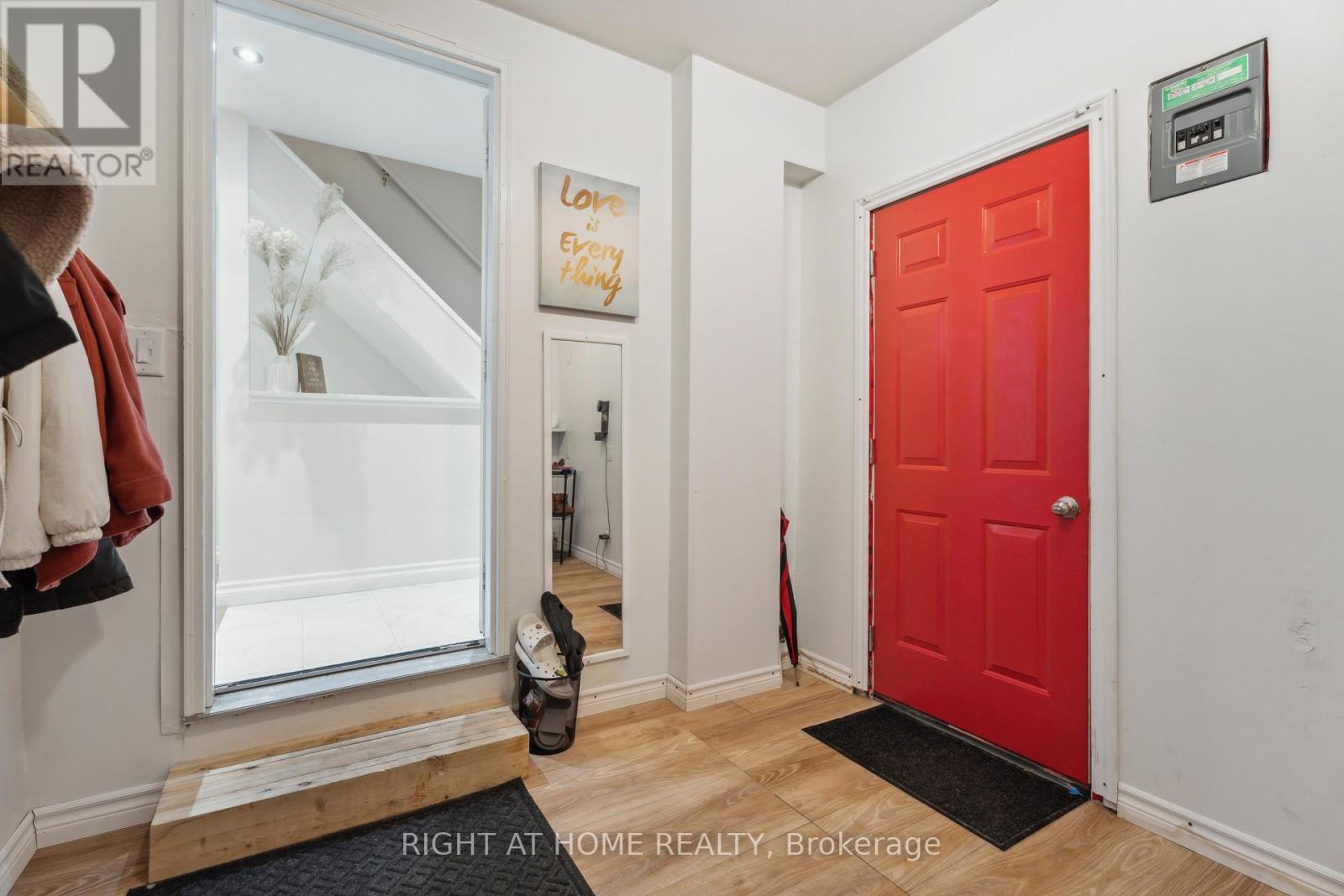 54 Shakespeare Crescent, Barrie, Ontario  L4N 6C1 - Photo 38 - S12204153