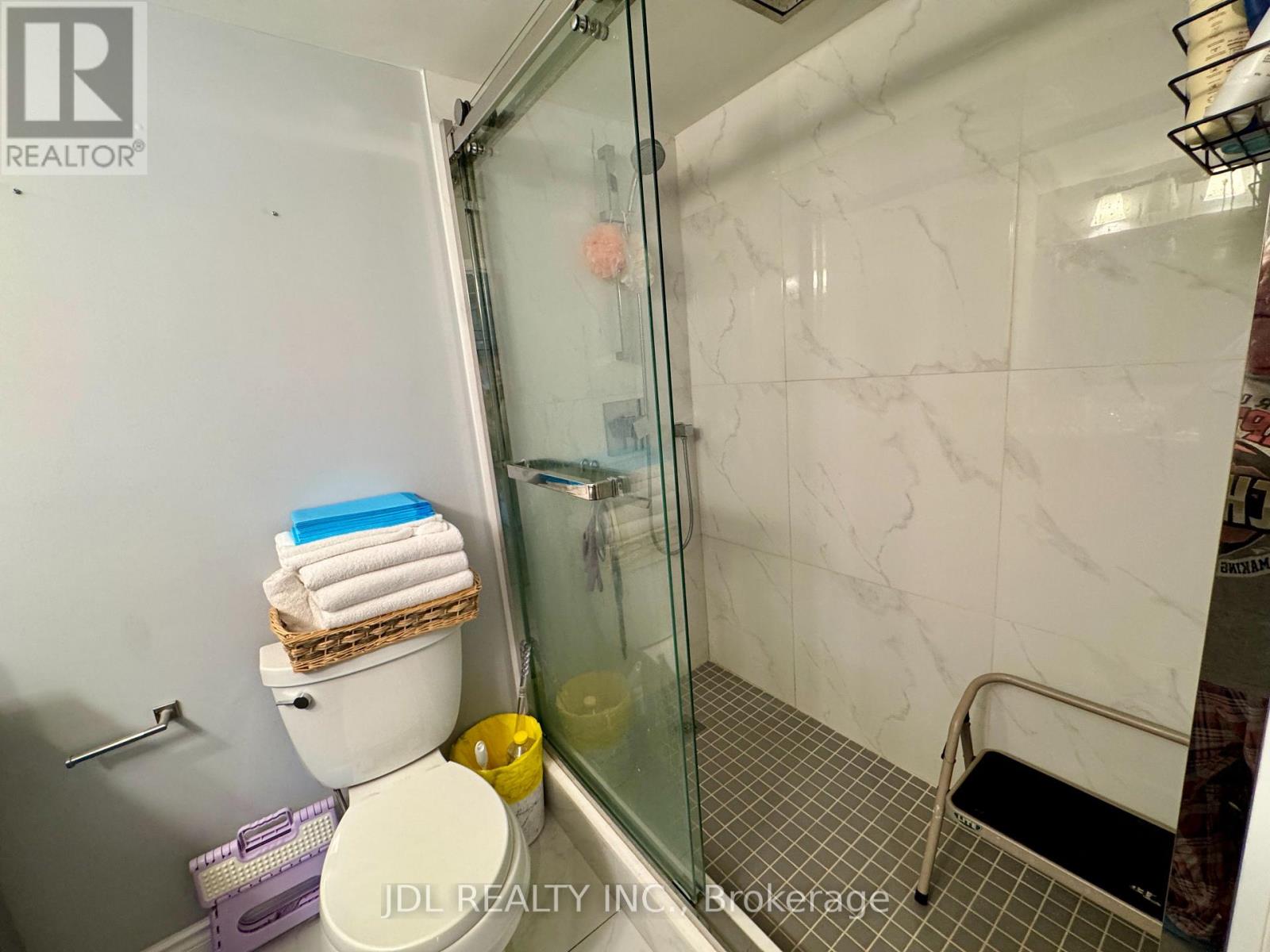 1910 - 45 Kingsbridge Garden Circle, Mississauga, Ontario  L5R 3K4 - Photo 25 - W12149425