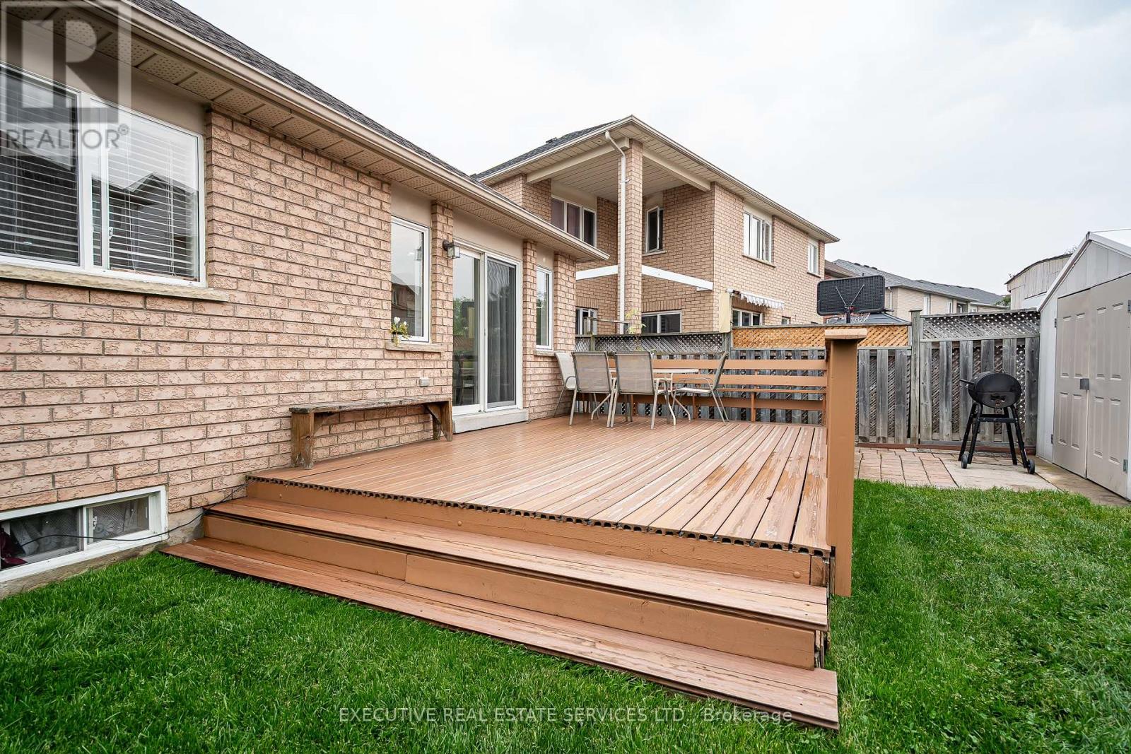 54 Woodvalley Drive, Brampton, Ontario  L7A 1Z3 - Photo 36 - W12204276