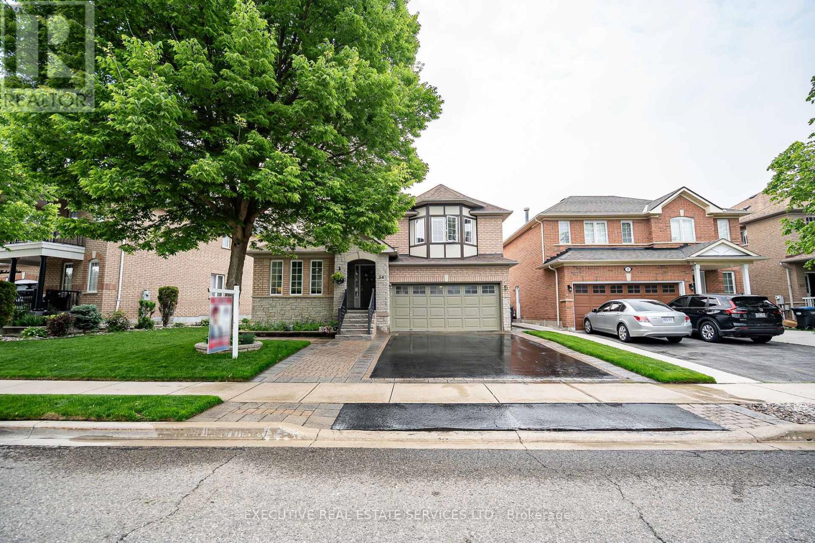 54 Woodvalley Drive, Brampton, Ontario  L7A 1Z3 - Photo 1 - W12204276
