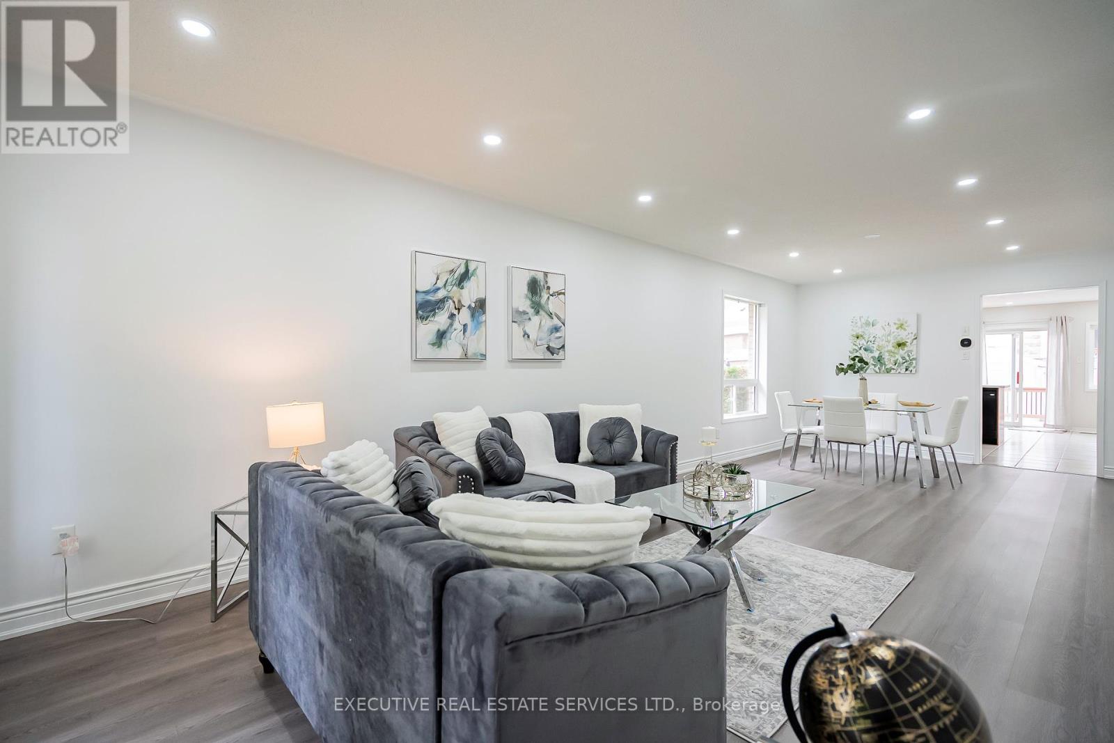 54 Woodvalley Drive, Brampton, Ontario  L7A 1Z3 - Photo 10 - W12204276