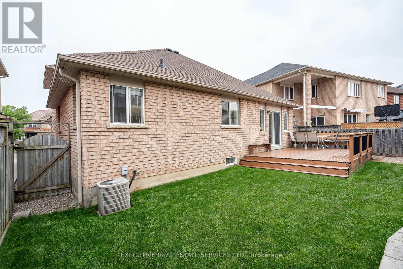 54 Woodvalley Drive, Brampton, Ontario  L7A 1Z3 - Photo 39 - W12204276