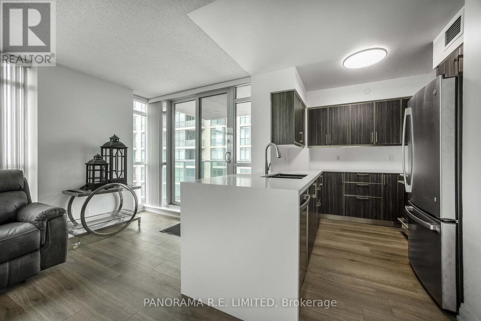 2110 - 215 Sherway Gardens Road, Toronto, Ontario  M9C 0A4 - Photo 10 - W12201254