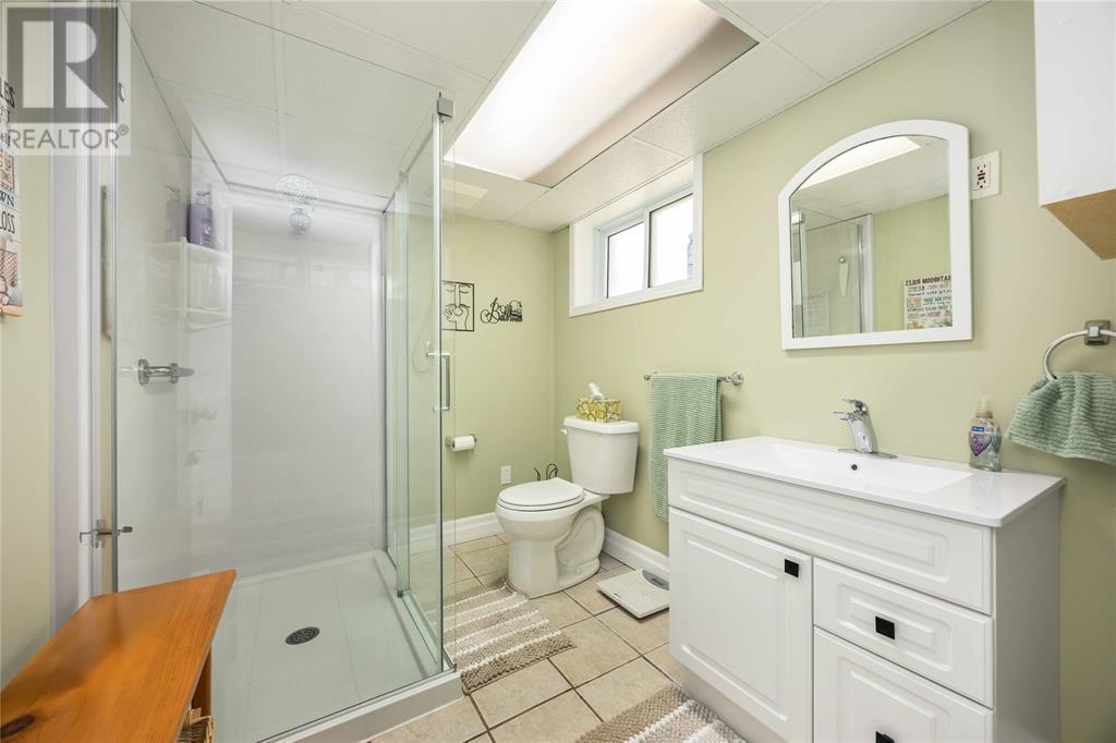 976 Kensington Boulevard, Sarnia, Ontario  N7S 1M8 - Photo 24 - 25014354