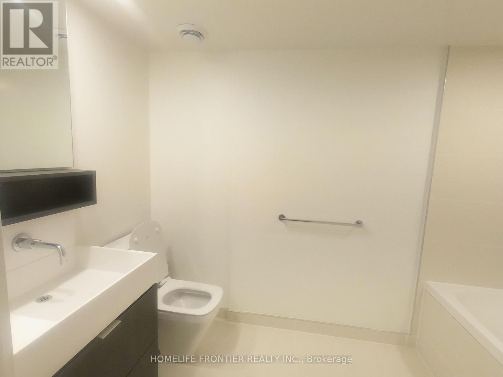 744 - 8 Hillsdale Avenue E, Toronto (Mount Pleasant West), Ontario  M4S 1T5 - Photo 4 - C12202928