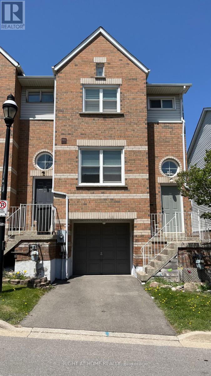 15 Brandy Lane Way, Newmarket, Ontario  L3Y 8P7 - Photo 1 - N12202504