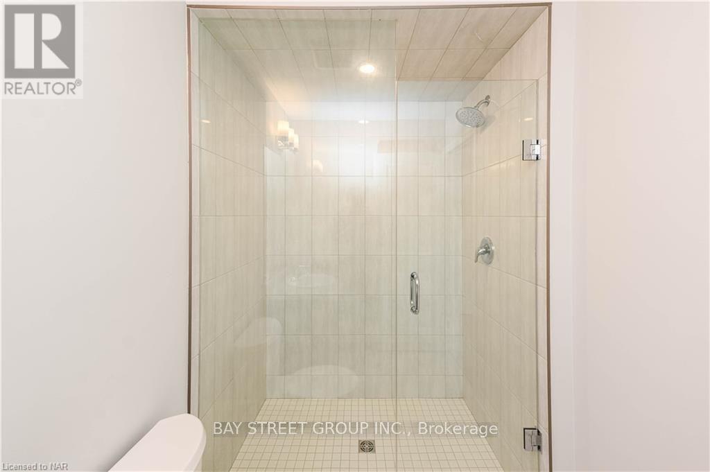 61 - 4552 Portage Road, Niagara Falls, Ontario  L2E 6A8 - Photo 23 - X10413013