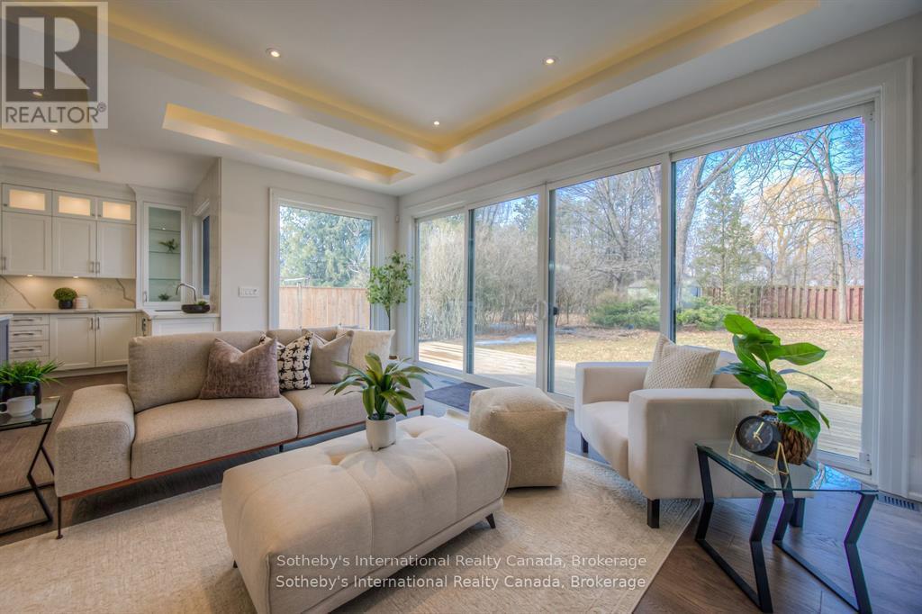 2457 Ventura Drive, Oakville (Wo West), Ontario  L6L 2H5 - Photo 17 - W12204318