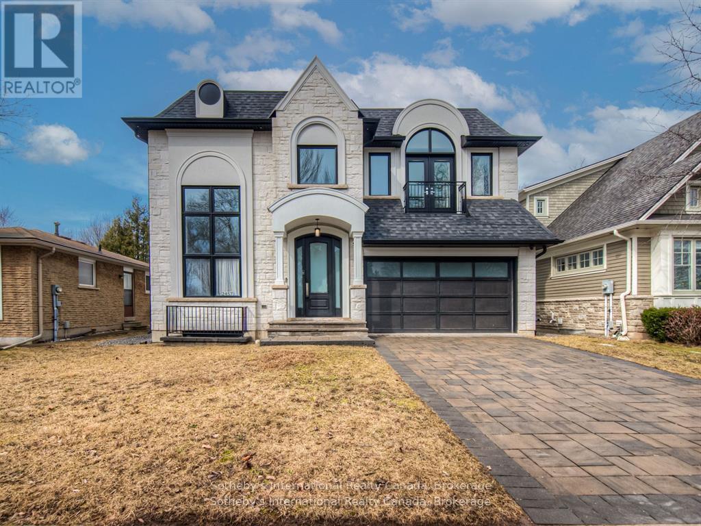 2457 Ventura Drive, Oakville (Wo West), Ontario  L6L 2H5 - Photo 2 - W12204318