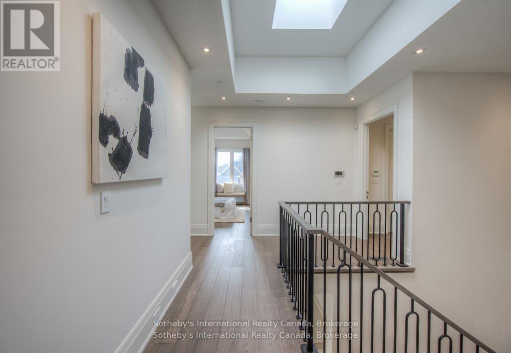 2457 Ventura Drive, Oakville (Wo West), Ontario  L6L 2H5 - Photo 27 - W12204318