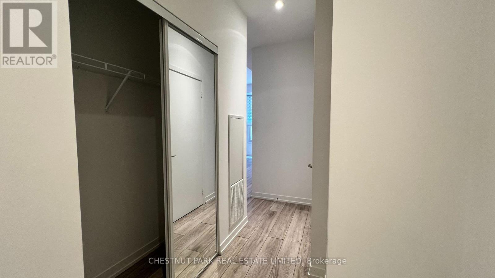 601 - 55 Mercer Street, Toronto, Ontario  M5V 3W2 - Photo 7 - C12204311