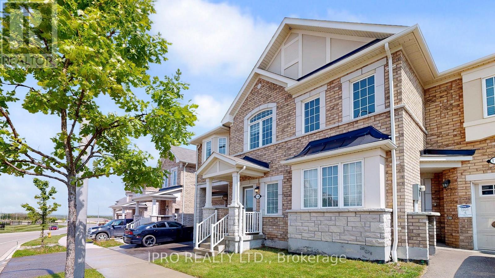 1145 Dragonfly Avenue, Pickering, Ontario  L1X 0G1 - Photo 3 - E12204283