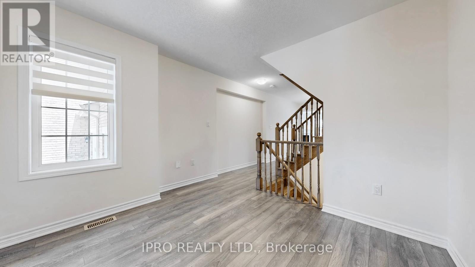 1145 Dragonfly Avenue, Pickering, Ontario  L1X 0G1 - Photo 6 - E12204283