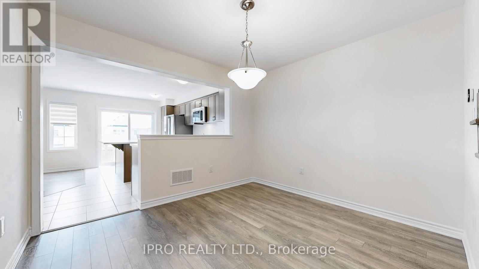 1145 Dragonfly Avenue, Pickering, Ontario  L1X 0G1 - Photo 7 - E12204283