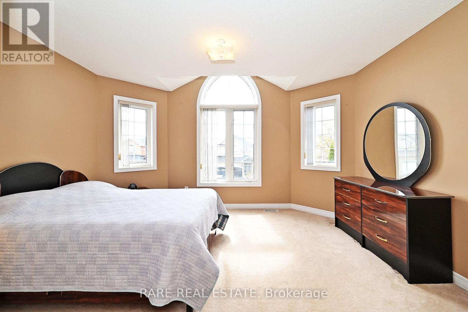 395 Rocca Court, Mississauga, Ontario  L5W 1V1 - Photo 23 - W12204291