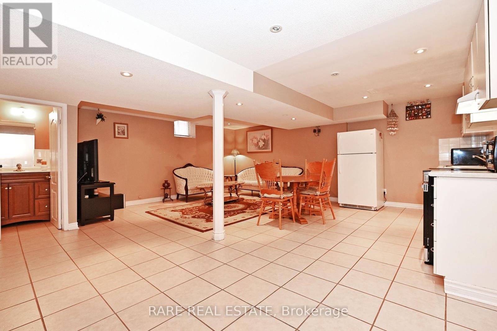 395 Rocca Court, Mississauga (Meadowvale Village), Ontario  L5W 1V1 - Photo 30 - W12204291
