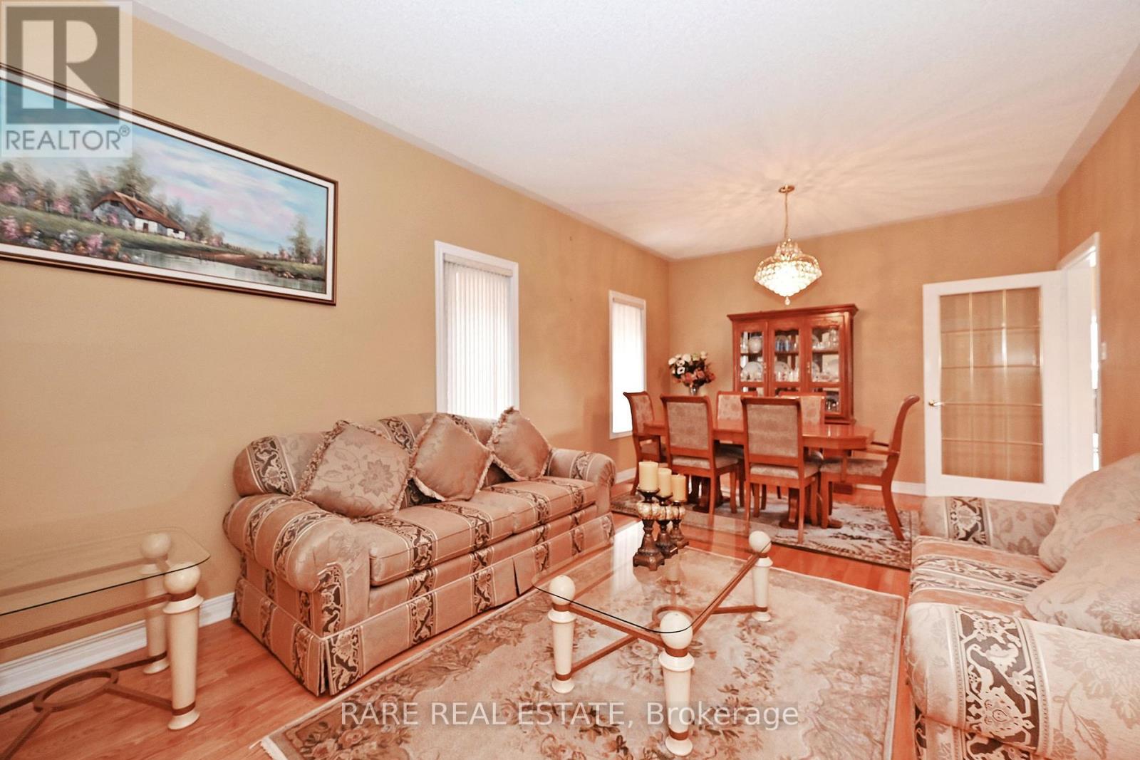 395 Rocca Court, Mississauga (Meadowvale Village), Ontario  L5W 1V1 - Photo 6 - W12204291