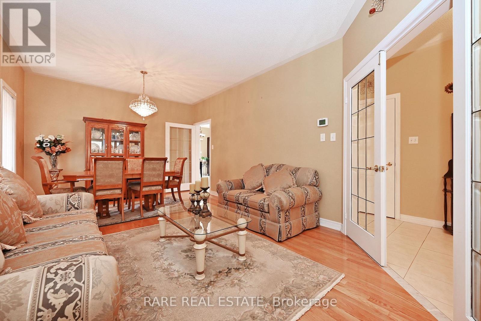 395 Rocca Court, Mississauga (Meadowvale Village), Ontario  L5W 1V1 - Photo 7 - W12204291