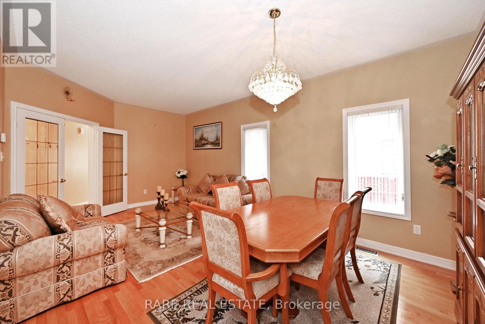395 Rocca Court, Mississauga (Meadowvale Village), Ontario  L5W 1V1 - Photo 8 - W12204291
