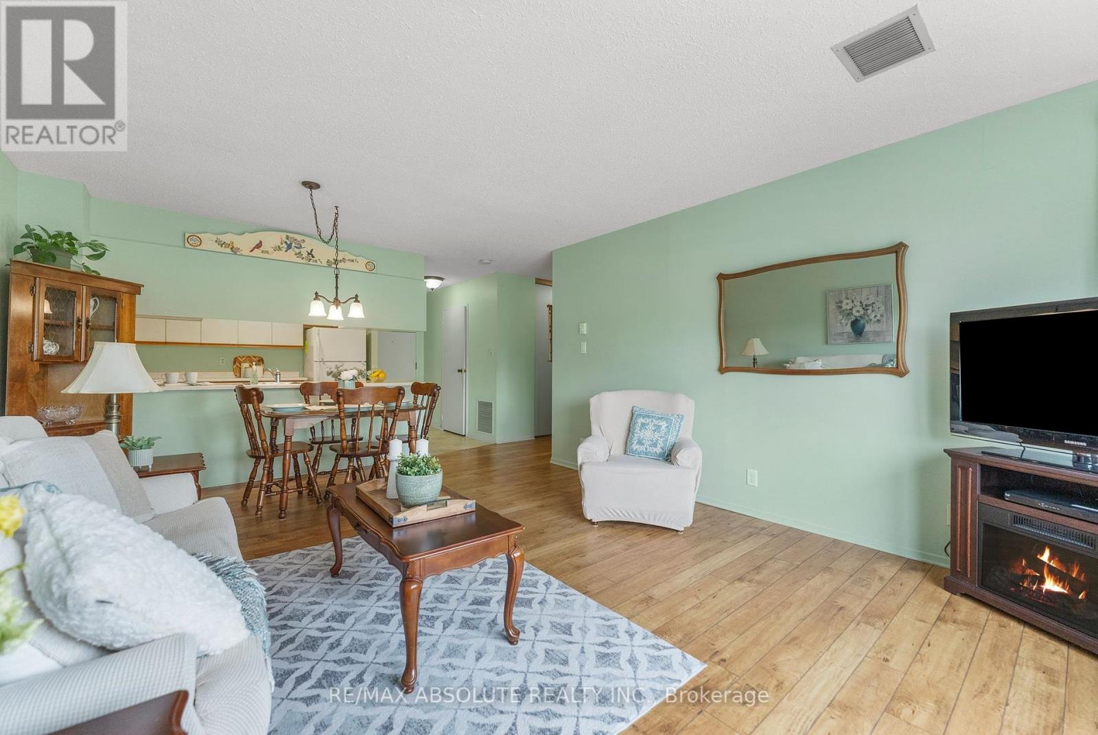 301 - 124 Daniel Street S, Arnprior, Ontario  K7S 2L7 - Photo 7 - X12204334