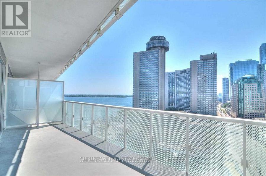 1506 - 15 Queens Quay E, Toronto, Ontario  M5E 0A4 - Photo 1 - C12204330