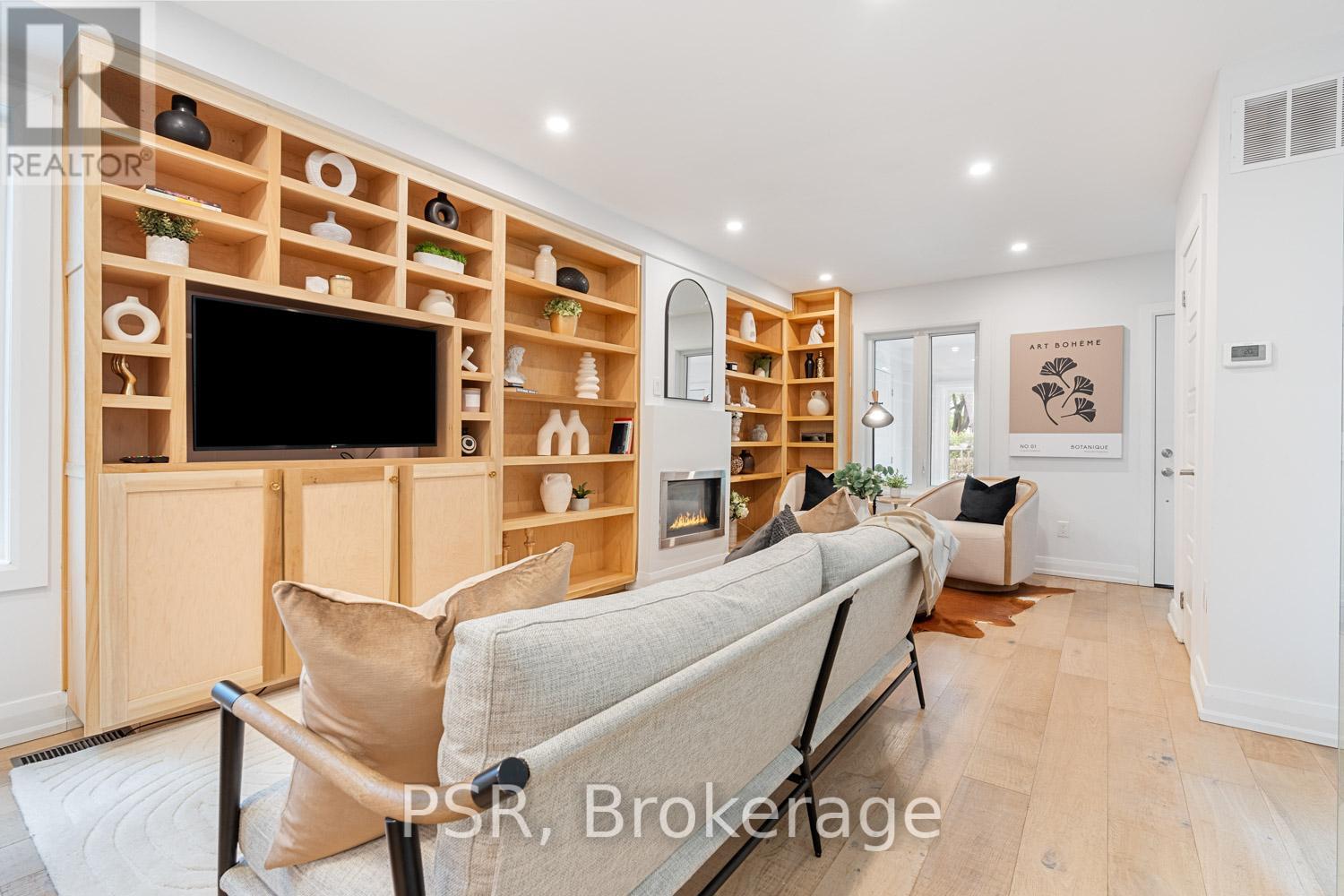 43 Hemlock Avenue, Toronto, Ontario  M4L 3E9 - Photo 8 - E12202257