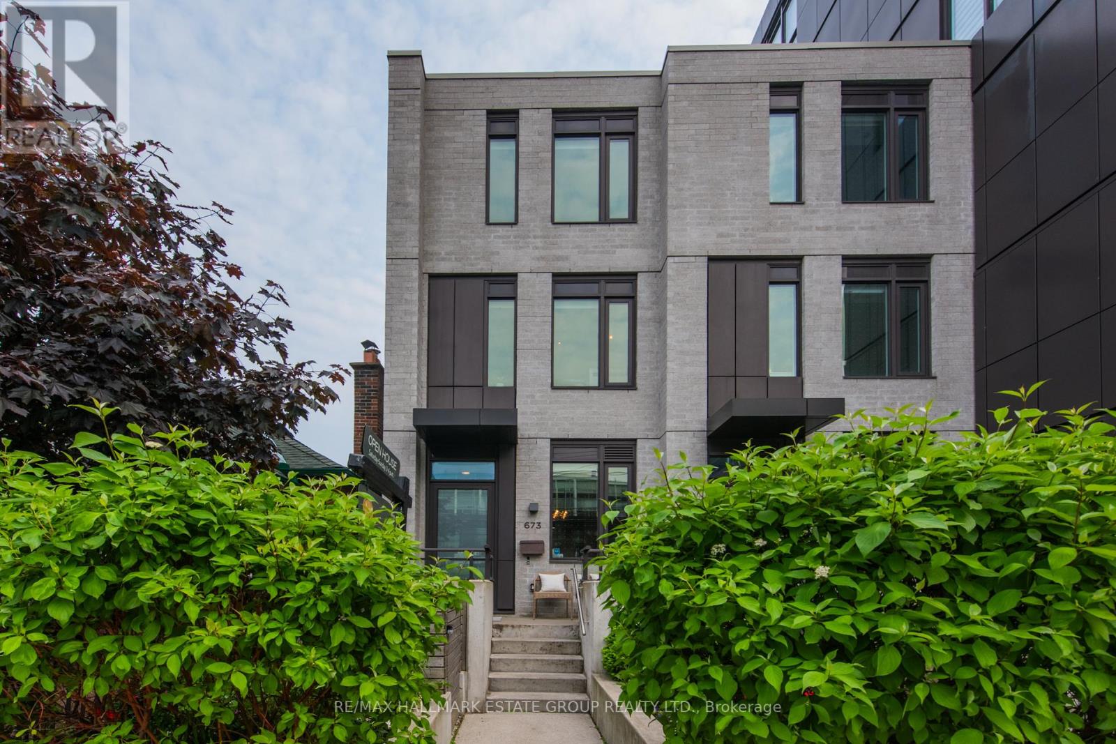 12 - 673 Kingston Road, Toronto, Ontario  M4E 1R6 - Photo 1 - E12204328