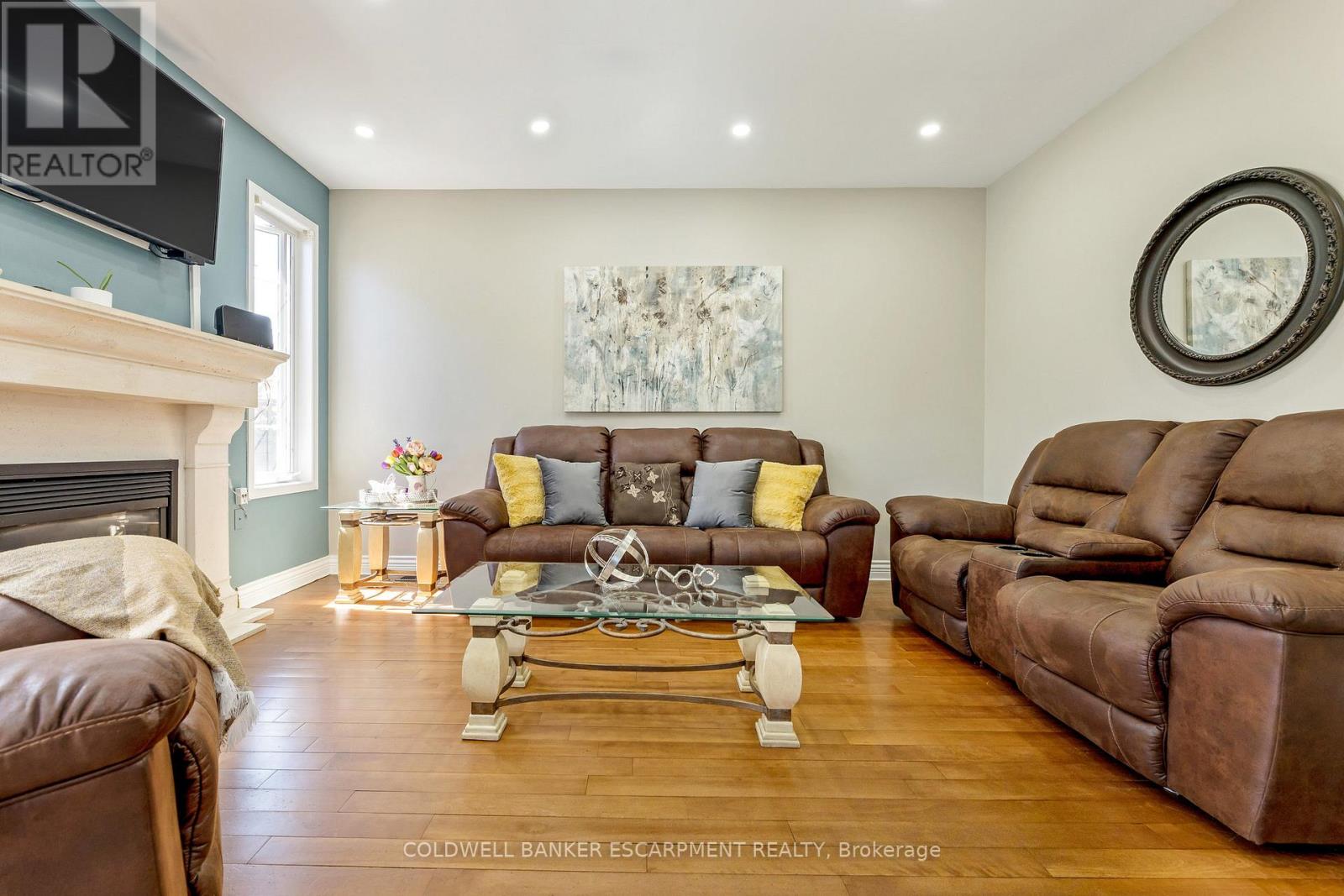 3927 Mayla Drive, Mississauga, Ontario  L5M 7Y9 - Photo 6 - W12204337