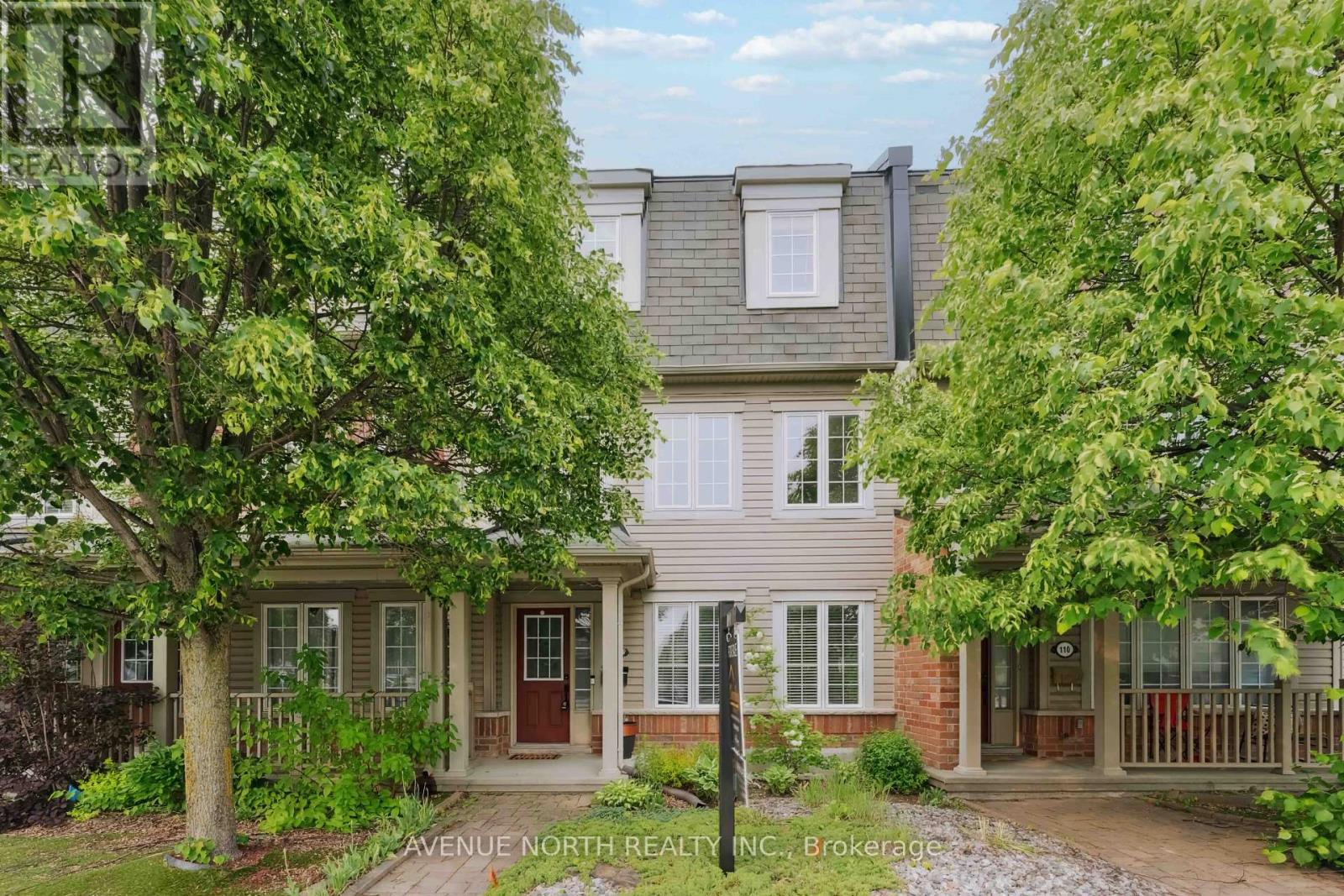 112 HUNTMAR DRIVE, Ottawa, Ontario