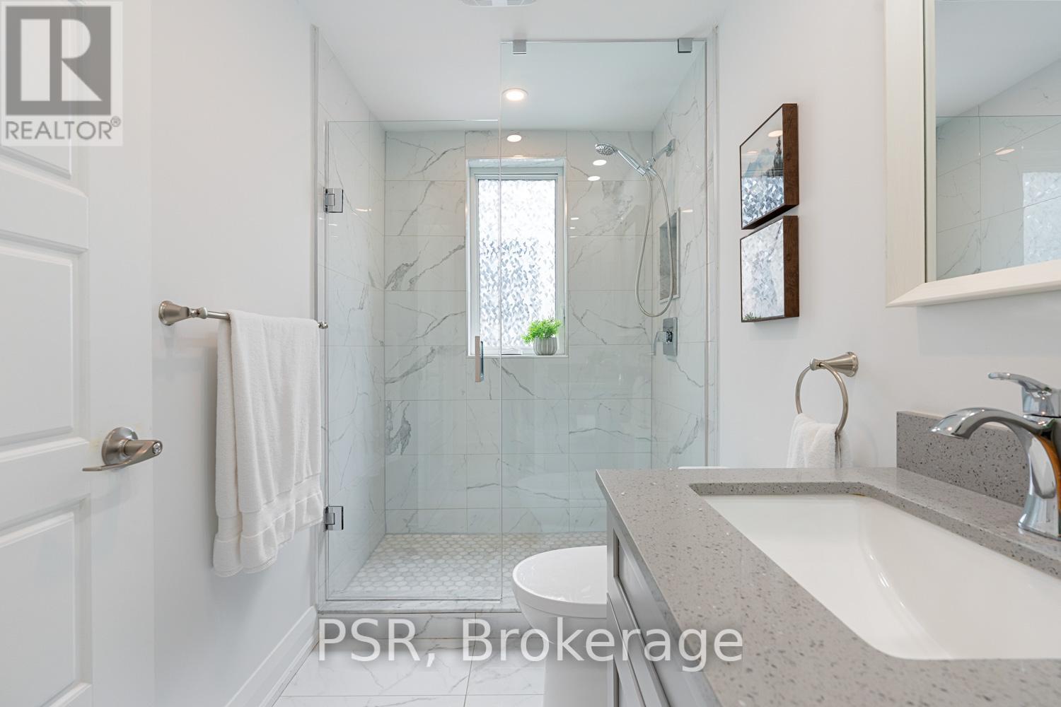 43 Hemlock Avenue, Toronto, Ontario  M4L 3E9 - Photo 24 - E12202257