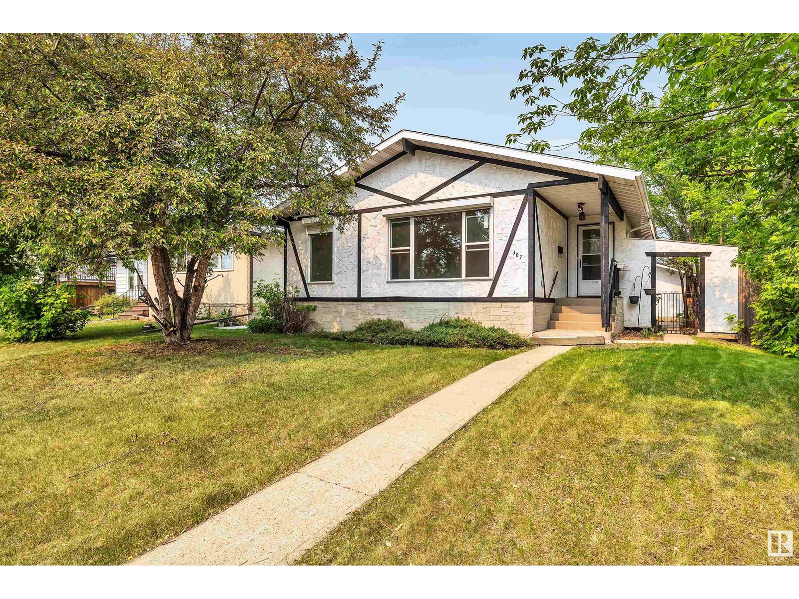 Property at 307 RICHFIELD RD NW image 1