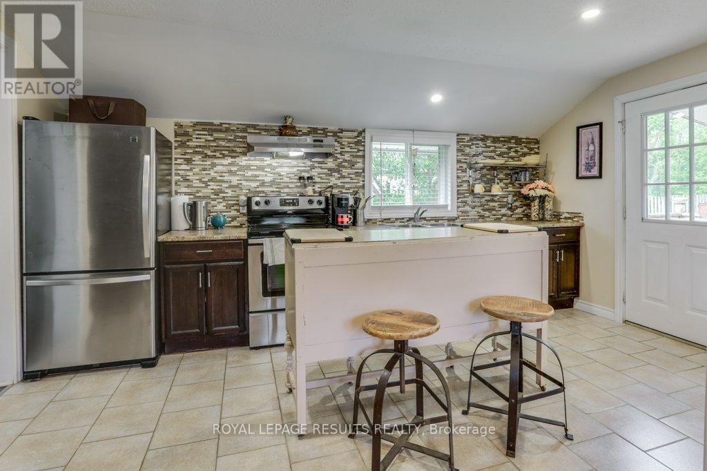81 Victoria Street, Tillsonburg, Ontario  N4G 3Z5 - Photo 20 - X12204357