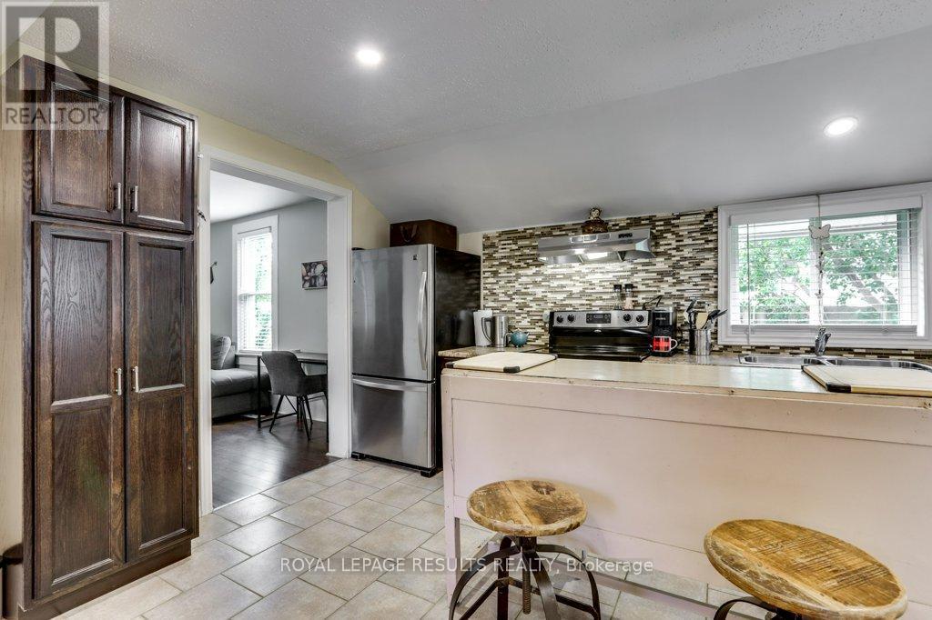 81 Victoria Street, Tillsonburg, Ontario  N4G 3Z5 - Photo 21 - X12204357