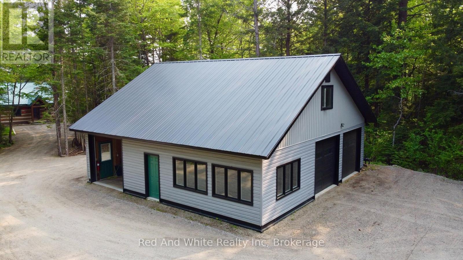 3491a Axe Lake Road, Mcmurrich/monteith (Monteith), Ontario  P0A 1Y0 - Photo 4 - X12183309
