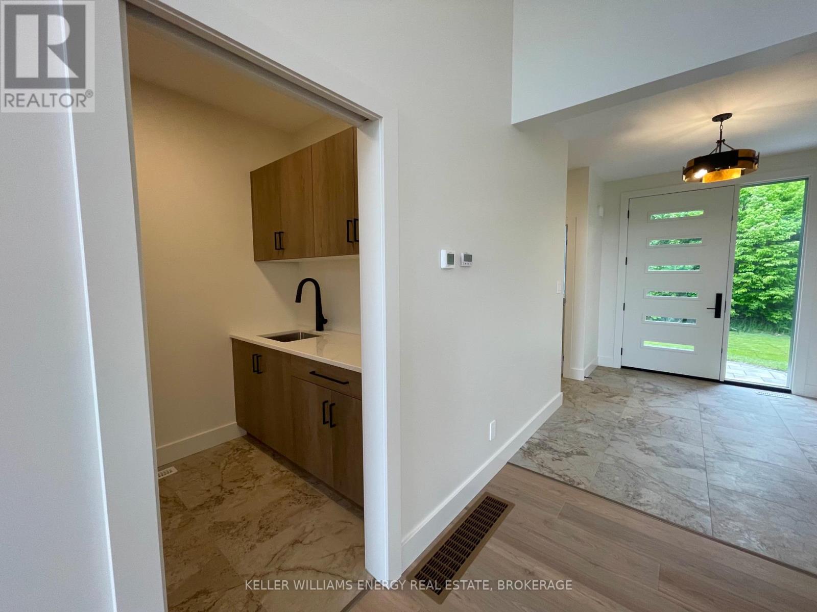 13 Partridge Hollow Road, Prince Edward County, Ontario  K0K 1T0 - Photo 11 - X12078826