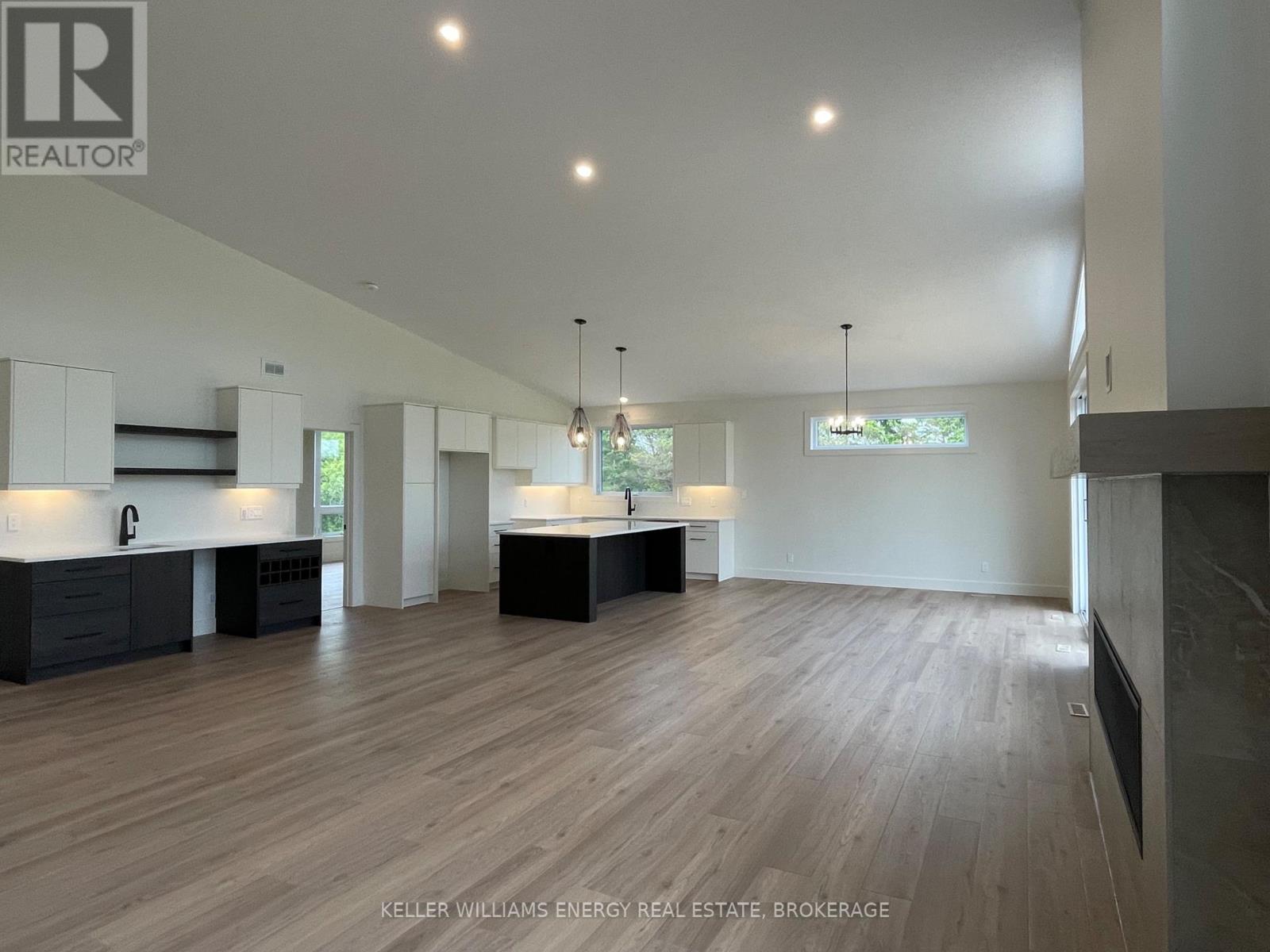 13 Partridge Hollow Road, Prince Edward County, Ontario  K0K 1T0 - Photo 8 - X12078826