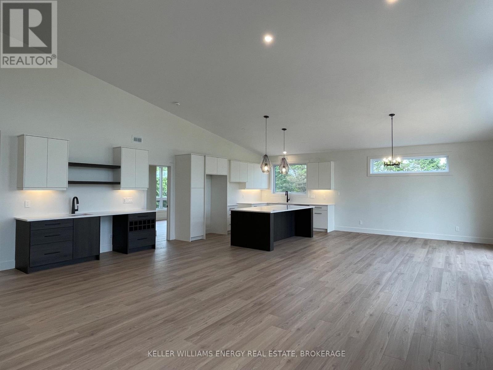 13 Partridge Hollow Road, Prince Edward County, Ontario  K0K 1T0 - Photo 9 - X12078826