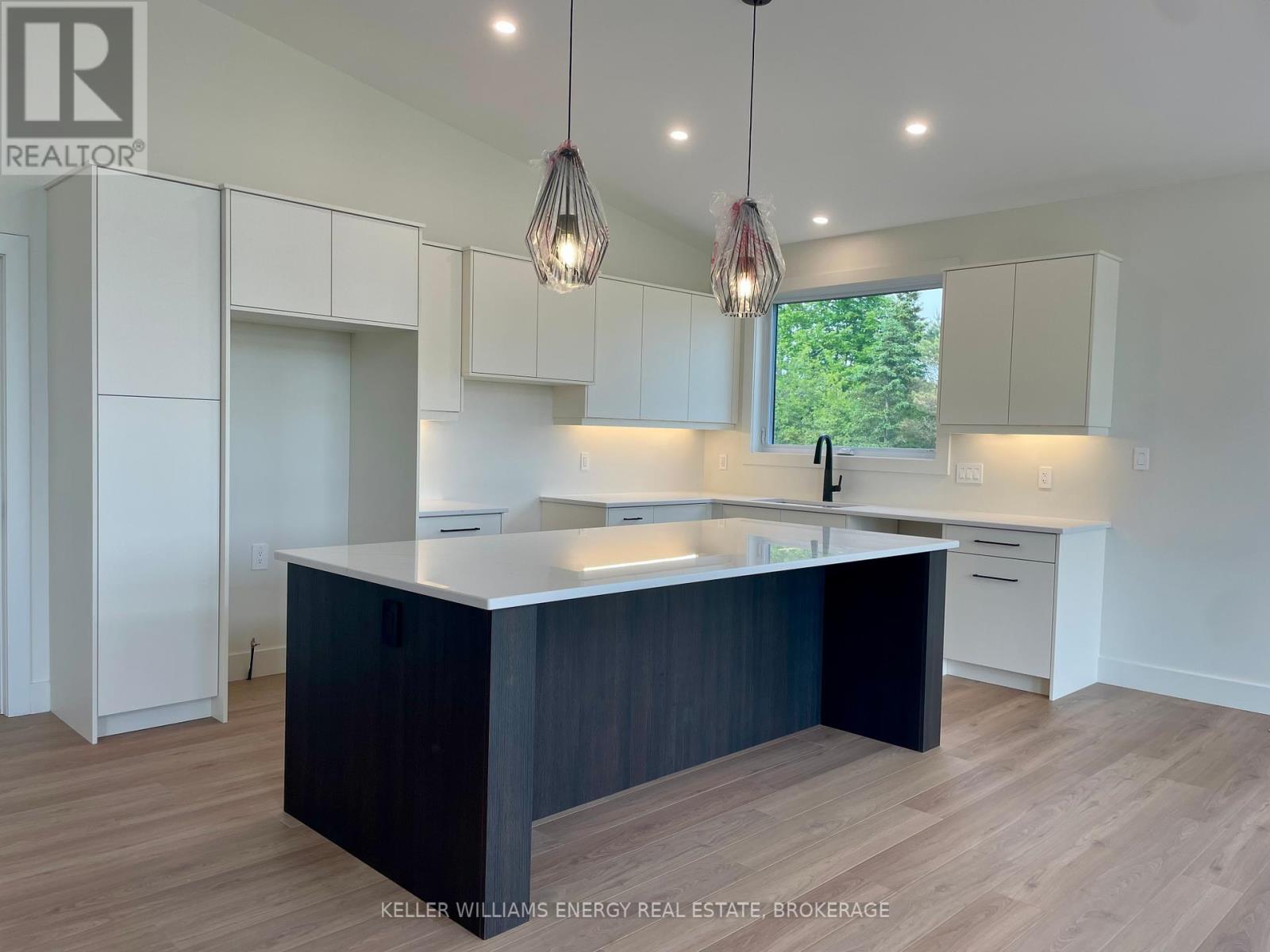 13 Partridge Hollow Road, Prince Edward County, Ontario  K0K 1T0 - Photo 7 - X12078826