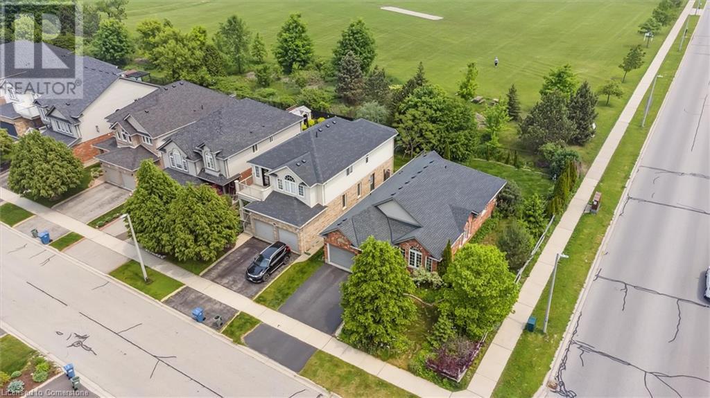 Property at 72 MCARTHUR Drive image 4