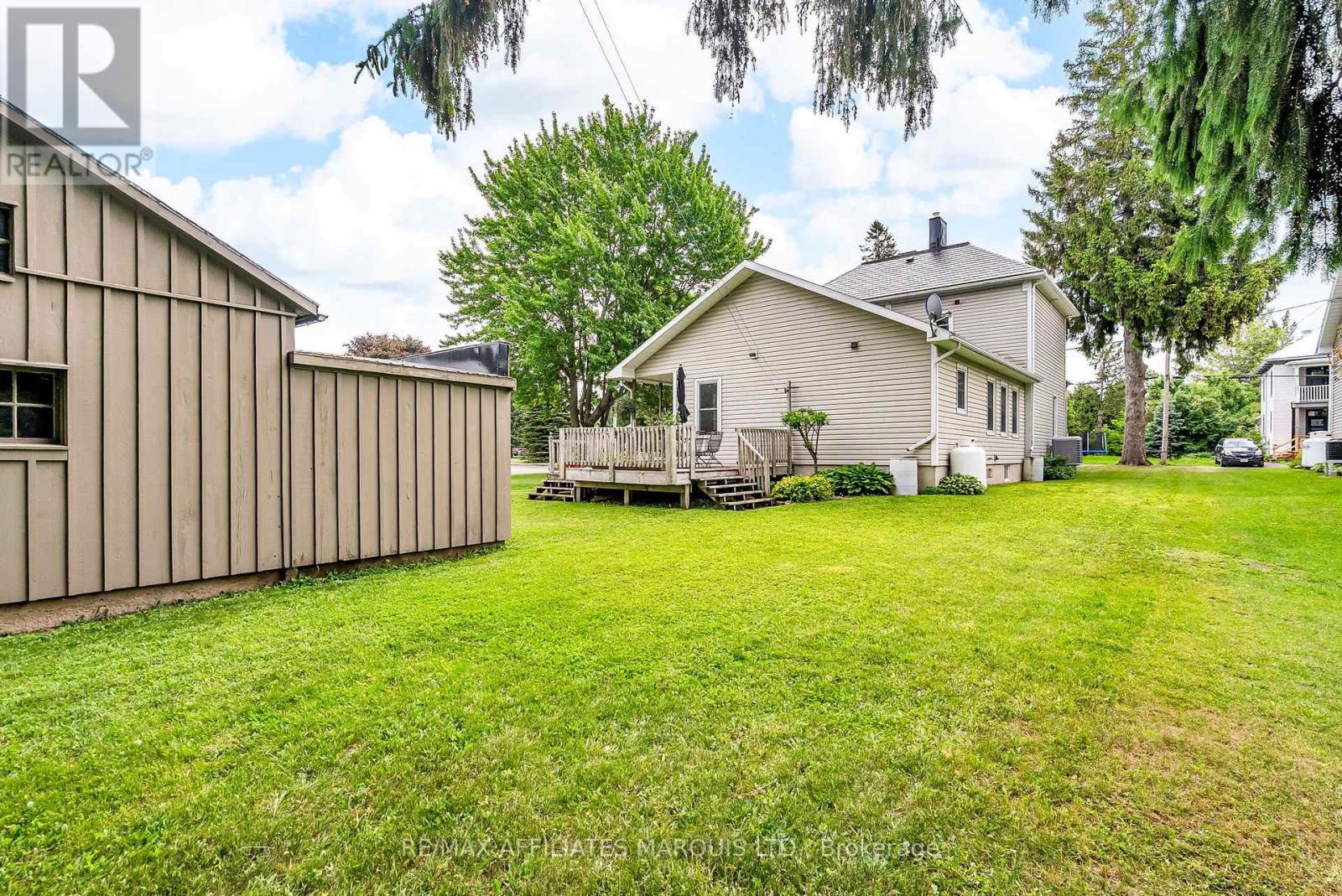 21 Peter Street, North Glengarry, Ontario  K0C 1T0 - Photo 5 - X12204344