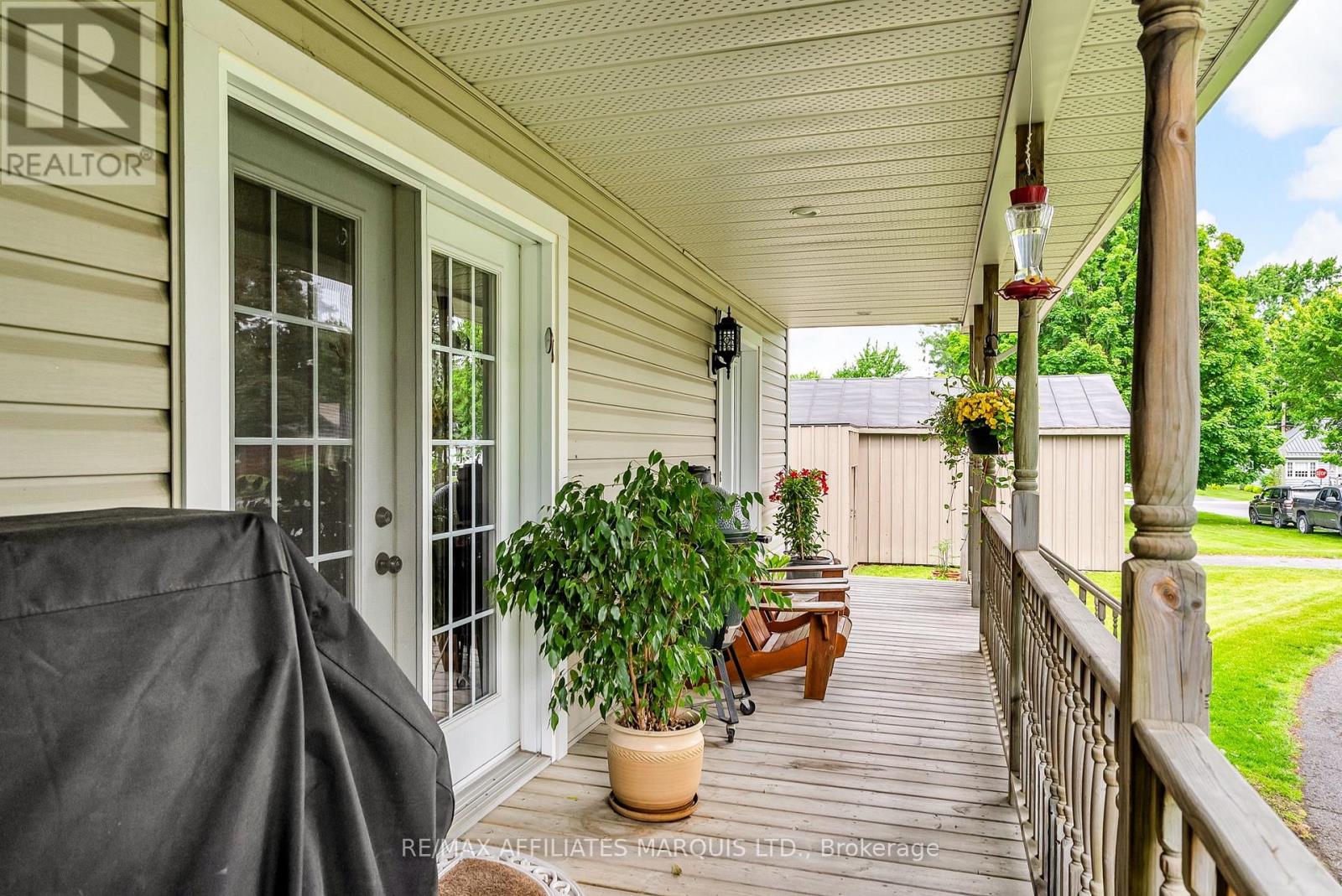 21 Peter Street, North Glengarry, Ontario  K0C 1T0 - Photo 6 - X12204344