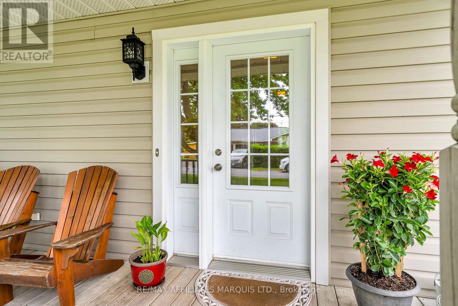 21 Peter Street, North Glengarry, Ontario  K0C 1T0 - Photo 8 - X12204344