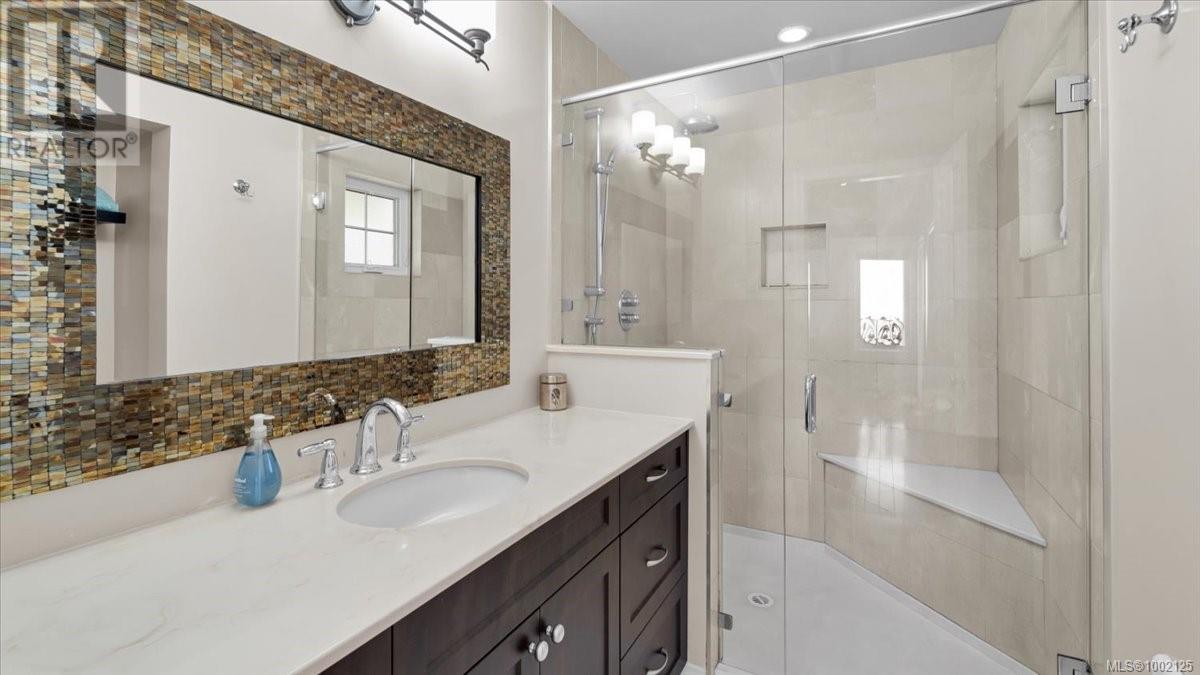 4685 Scottswood Pl, Saanich, British Columbia  V8Y 2Y1 - Photo 15 - 1002125