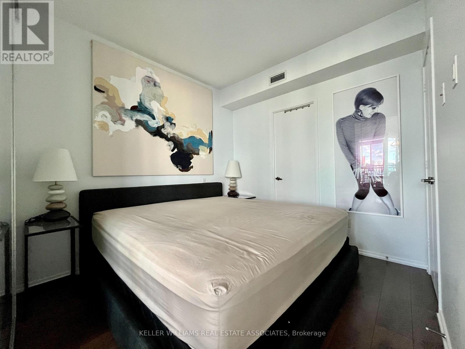 #3815 - 45 Charles Street E, Toronto, Ontario  M4Y 0B8 - Photo 27 - C12204365
