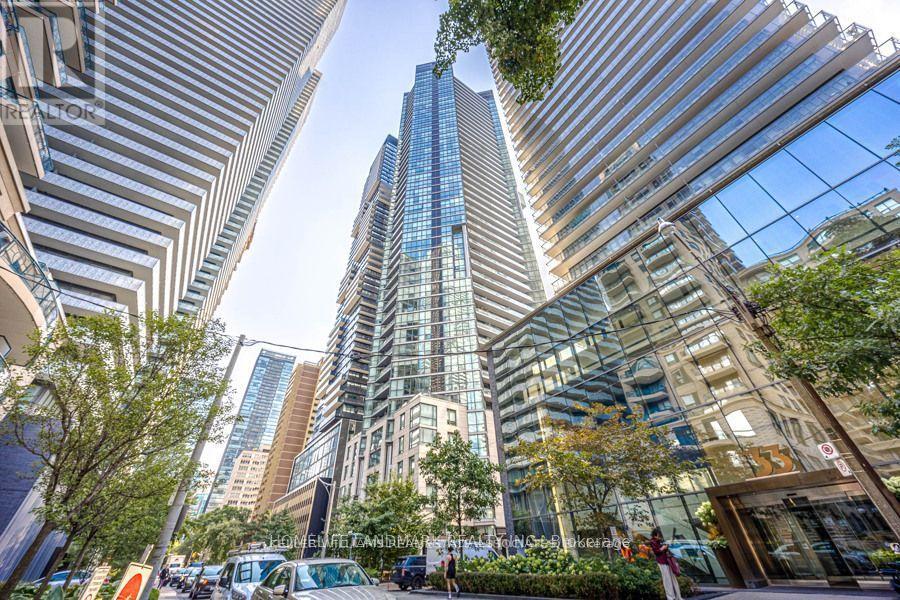 #3815 - 45 Charles Street E, Toronto, Ontario  M4Y 0B8 - Photo 9 - C12204365