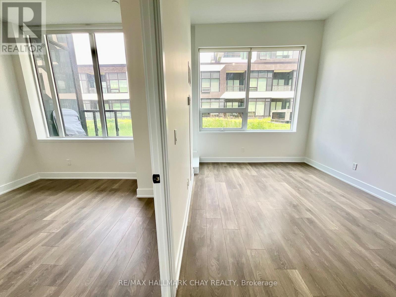 Property at 363 - 2481 TAUNTON ROAD image 4