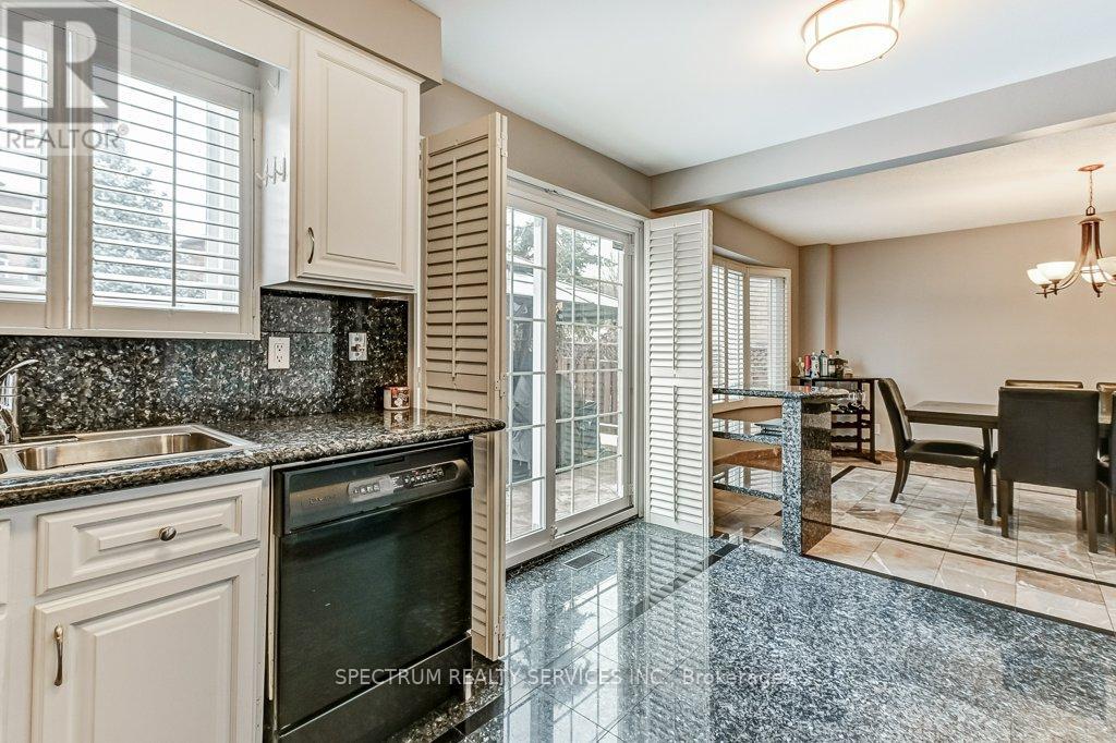 119 Silver Arrow Crescent, Vaughan, Ontario  L6A 1K2 - Photo 15 - N12204342